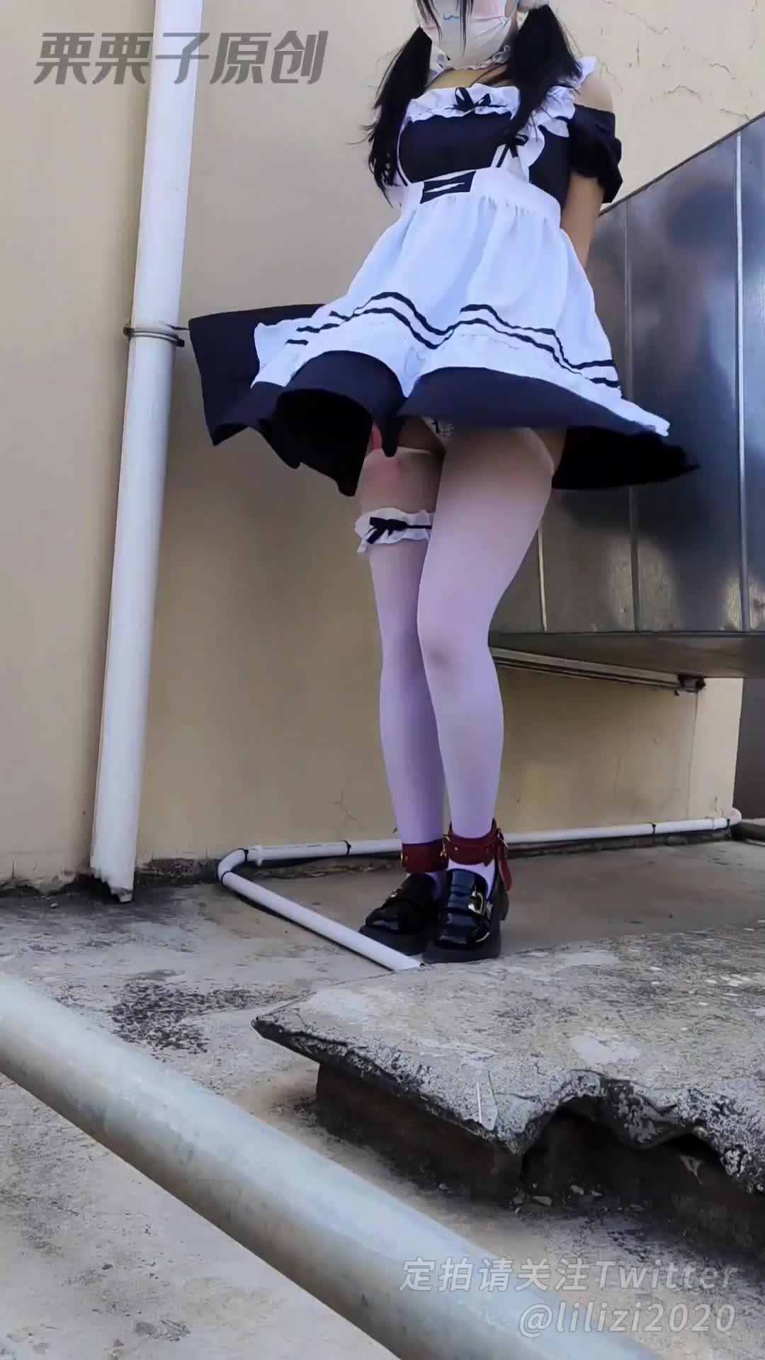 双马尾 女仆装 白过膝袜 小皮鞋 天台 楼道 露出 强制高潮