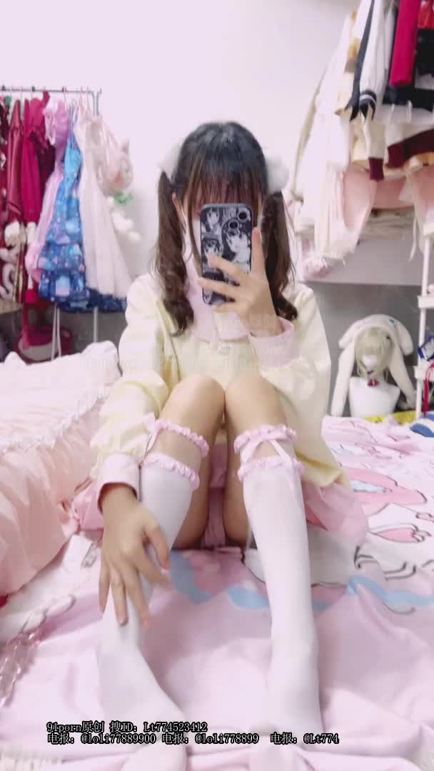 双马尾 jk 小腿袜 秀足 自慰