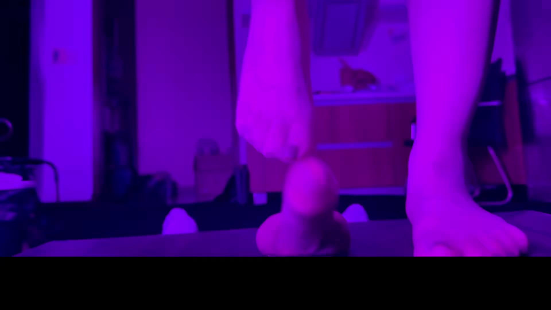 超薄肉丝 隔板 丝袜套鸡 足交 中英双语字幕