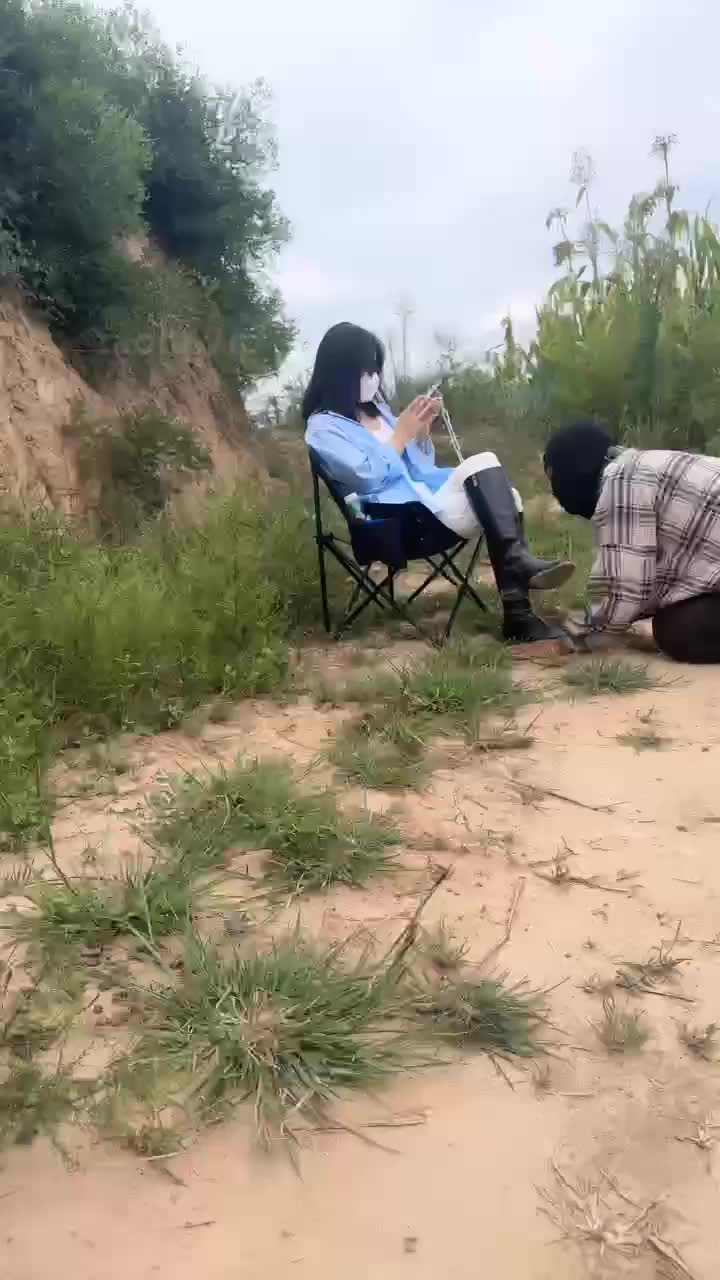 户外 皮靴 调教 舔脚