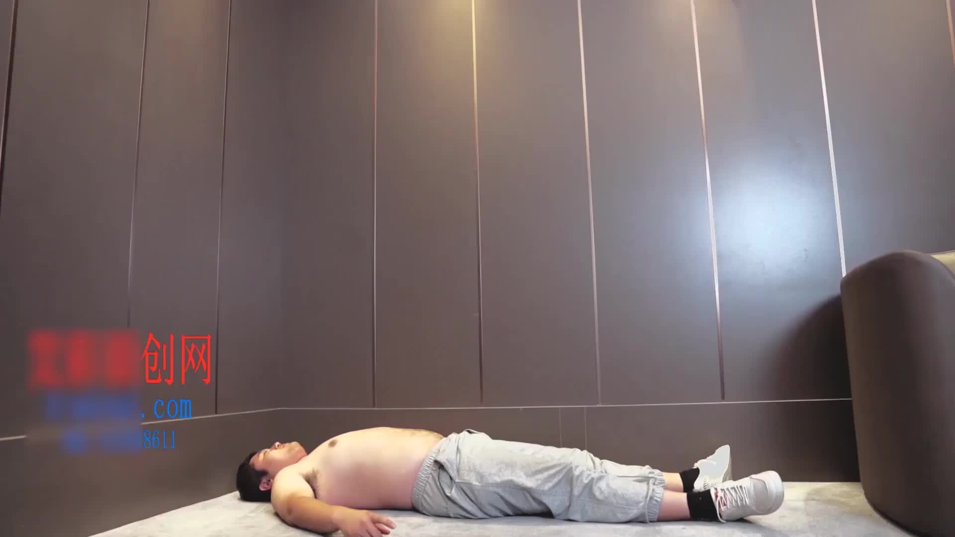 jk 白袜 调教 全体重踩踏 踩脸 跳踩